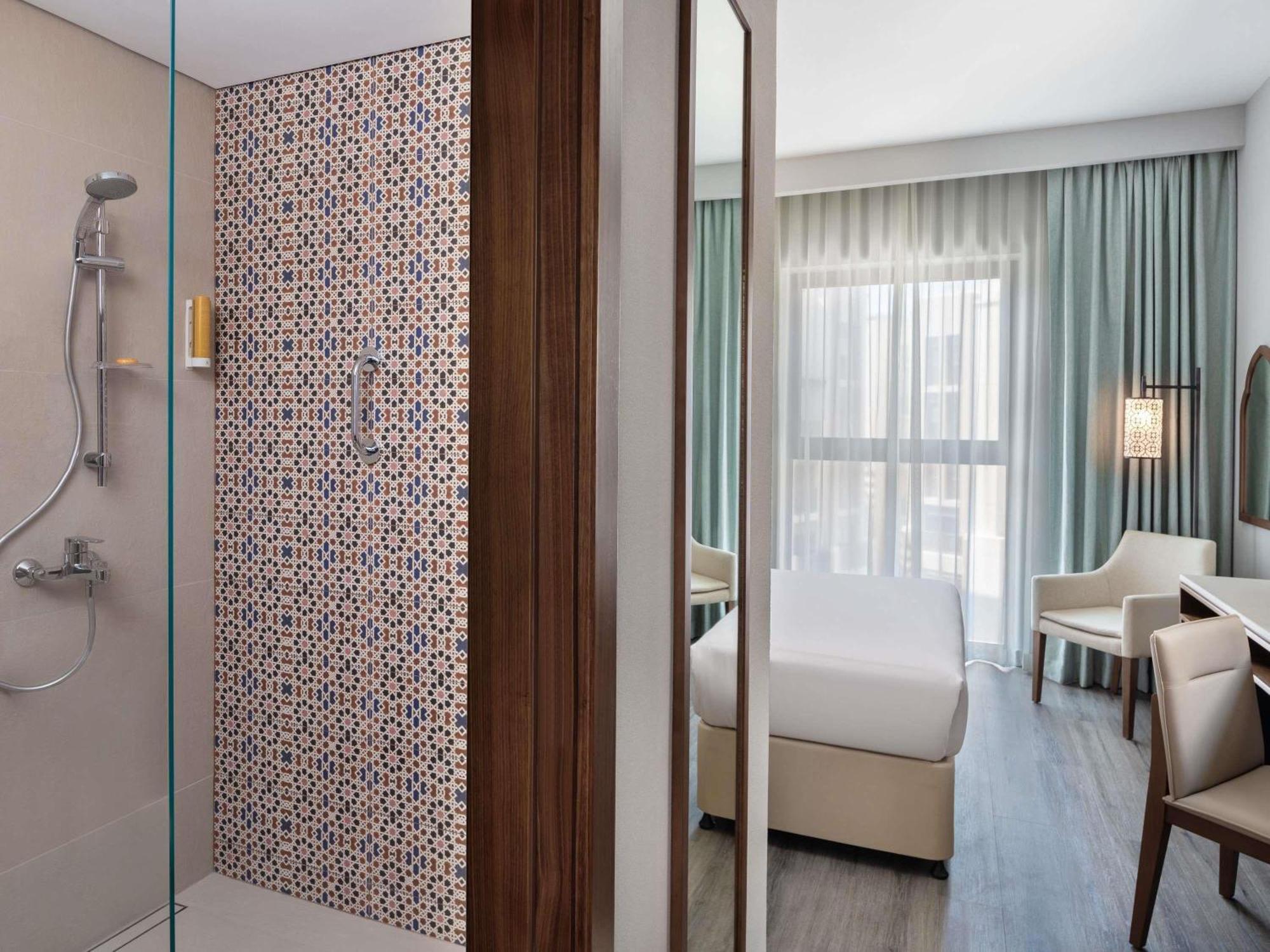 Отель Ibis Styles Gold District